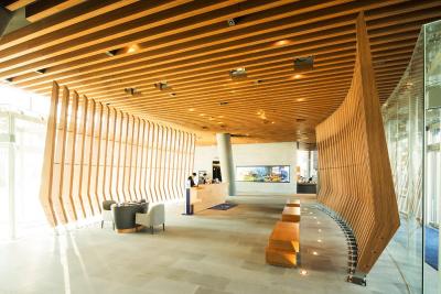 نوتل امباسادر اسئوول دنگدامون هتل اند رسیدنسز