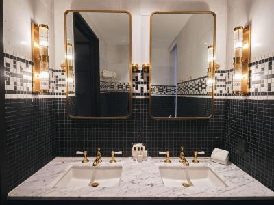 آلکو هتل اسئوول