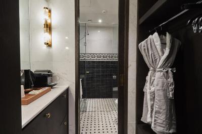 آلکو هتل اسئوول