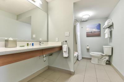 رادیسن سویت ترنتو آیرپرت