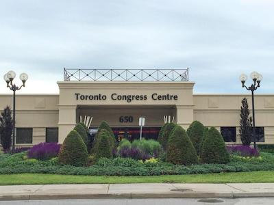 رادیسن سویت ترنتو آیرپرت