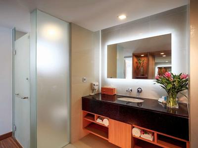 نووتل پوکت کامالا بیچ