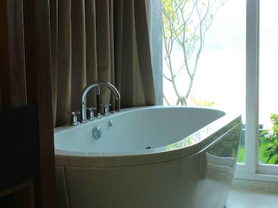 نووتل پوکت کامالا بیچ