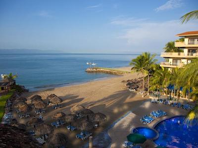 ویلا دل مار بیچ ریزرت اند اسپا