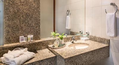 مرکور بلو هریزنت ساواسی هتل