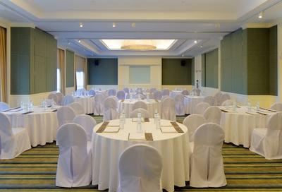 پولمن پوکت پانوا بیچ ریزورت