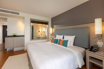 پولمن پوکت پانوا بیچ ریزورت