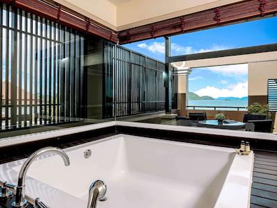 پولمن پوکت پانوا بیچ ریزورت