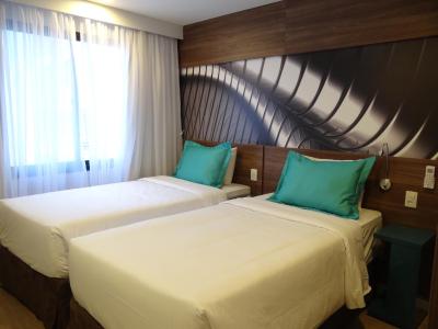 مرکور ساو پاولو مما تیمز اسکوار هتل