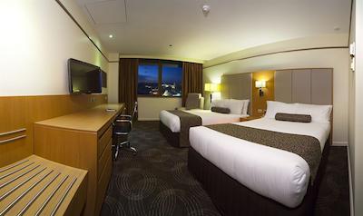 استامفرد پلازا ادلید