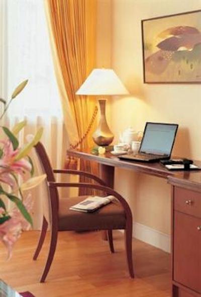 ماریوت اکزکیوتیو اپارتمنتز می فر