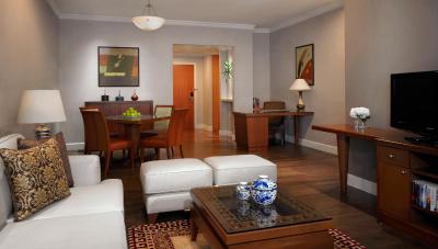 ماریوت اکزکیوتیو اپارتمنتز می فر