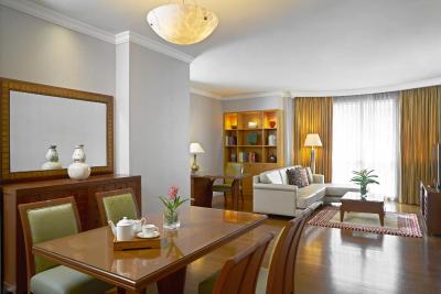 ماریوت اکزکیوتیو اپارتمنتز می فر