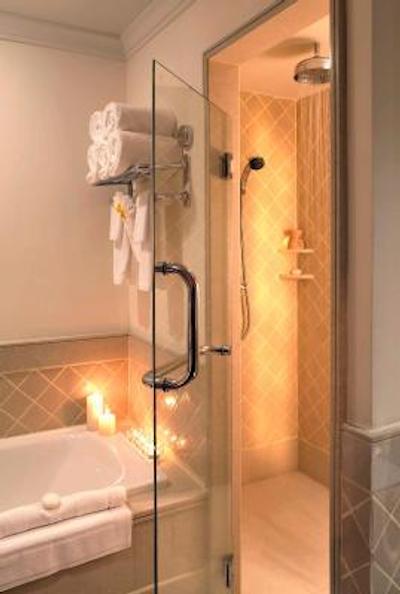 ماریوت اکزکیوتیو اپارتمنتز می فر