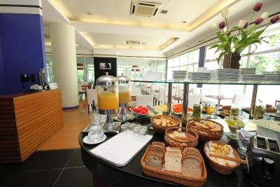 پرمناد پارادیسُ