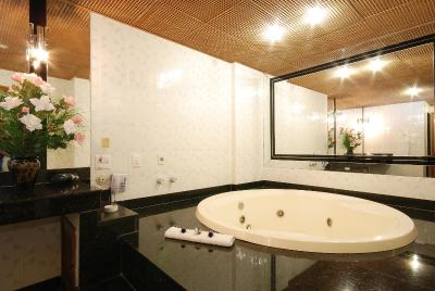 امریکاز بنیدرم هتل