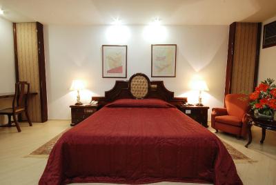 امریکاز بنیدرم هتل