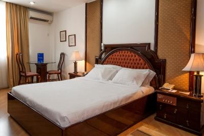 امریکاز بنیدرم هتل