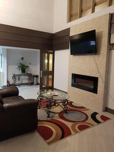 تراولج بای ویندهام ولاند