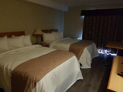 تراولج بای ویندهام ولاند