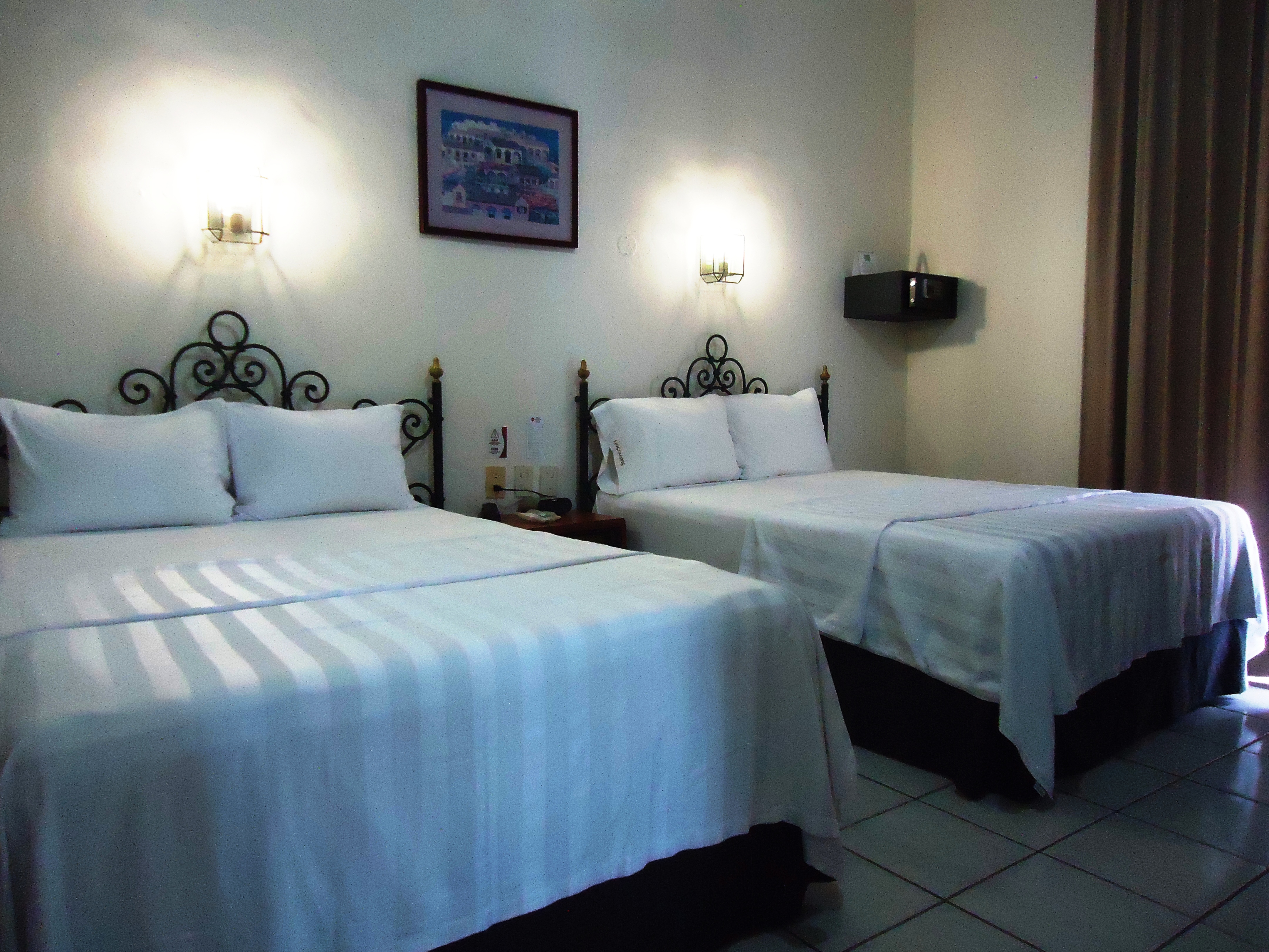 بست وسترن پلاس هتل سبالز