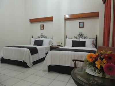 بست وسترن پلاس هتل سبالز