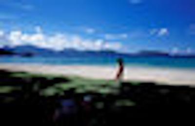 تاورن بیچ ویلیج ریزورت اند اسپا پاکت