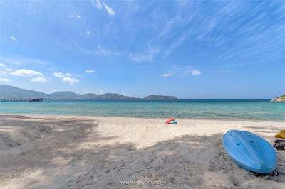 تاورن بیچ ویلیج ریزورت اند اسپا پاکت