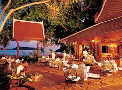 تاورن بیچ ویلیج ریزورت اند اسپا پاکت