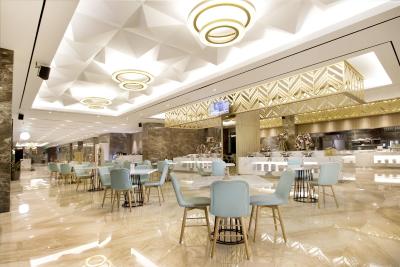 گراند اُرچاردز هتل راجاوالی کمران