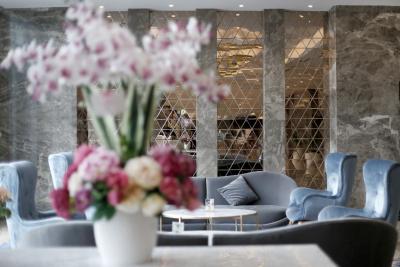 گراند اُرچاردز هتل راجاوالی کمران