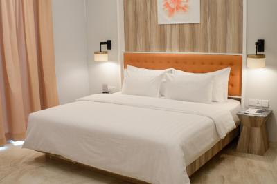 گراند اُرچاردز هتل راجاوالی کمران