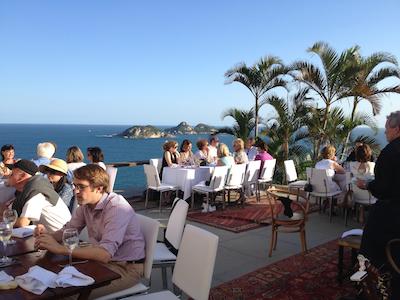 کلیفسید گوست هوس اند اکسپرینس