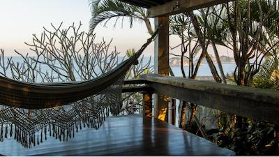 کلیفسید گوست هوس اند اکسپرینس