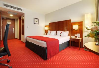 هالیدی این سکولنیکی