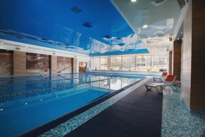 هالیدی این سکولنیکی