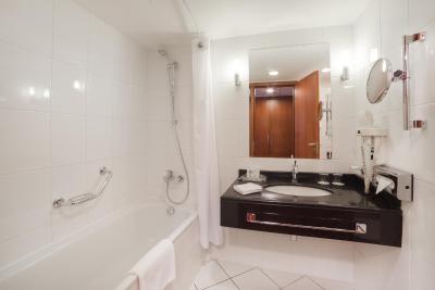 هالیدی این سکولنیکی