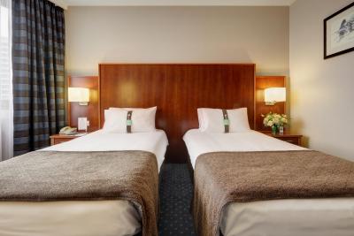 هالیدی این سکولنیکی