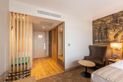 هالیدی این سکولنیکی