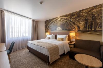 هالیدی این سکولنیکی