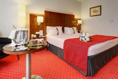 هالیدی این سکولنیکی