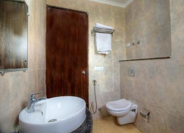 آلماتی این