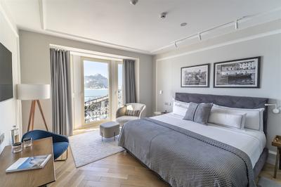 لاسالا پلازا هتل