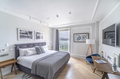 لاسالا پلازا هتل