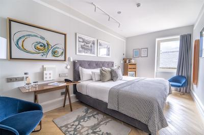 لاسالا پلازا هتل