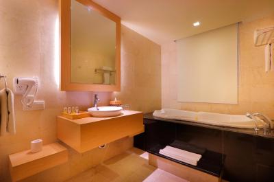 پارک هتل نوسا دوا