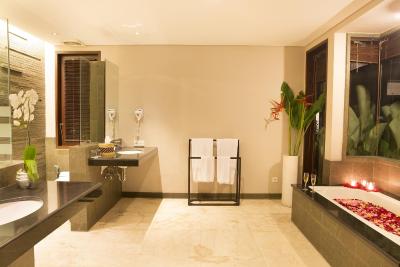 پارک هتل نوسا دوا