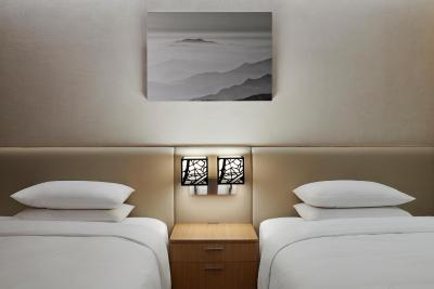 کورتیارد اسئوول بتانیک پارک