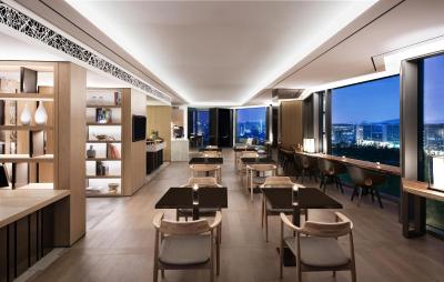 کورتیارد اسئوول بتانیک پارک