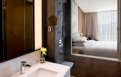 کورتیارد اسئوول بتانیک پارک